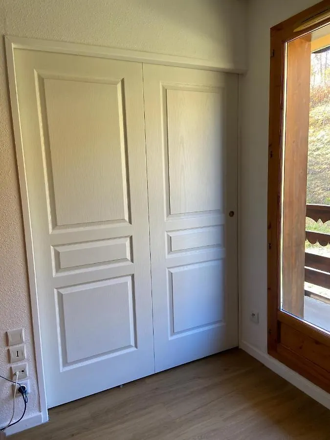 Appartement Risoul, 2 pièces, 6personnes avec Piscine 0*, Risoul France